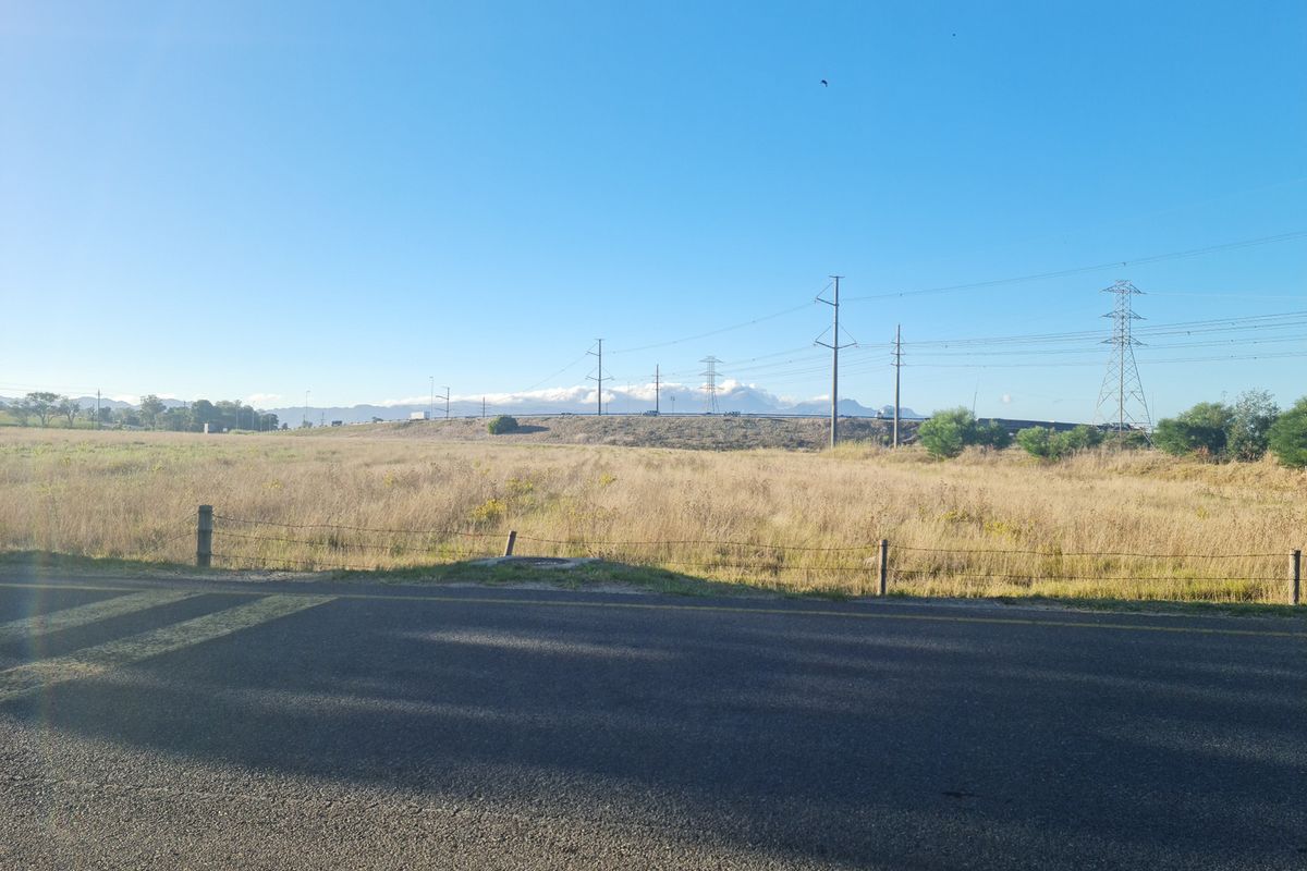 Brand New 444m2 Industrial Warehouse FOR SALE in Somerset West Firgrove. - Photo 4