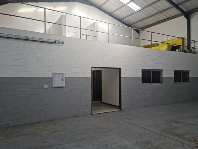 378m2 Factory Warehouse with small enclosed Under Roof Parking Area TO LET | FOR RENT in Saxenburg P - Photo 10