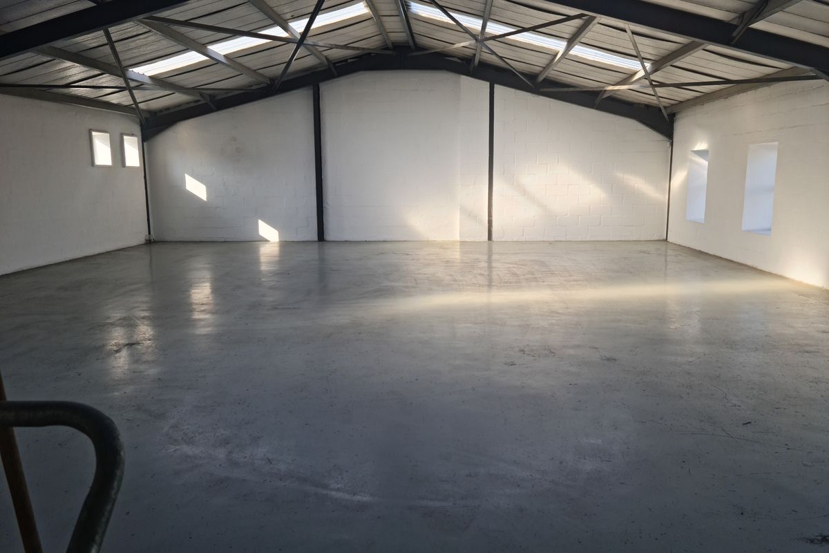 447m2 Factory Warehouse with Under Roof Parking Area TO LET in Saxenburg Park 1. - Photo 3