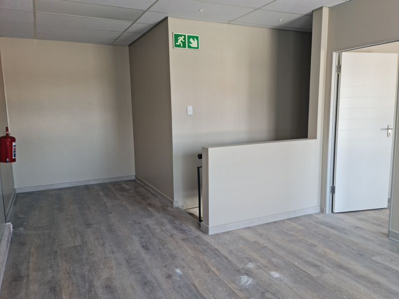 Brand New 484m2 Industrial Warehouse To Let in Firgrove , Somerset West. - Photo 6