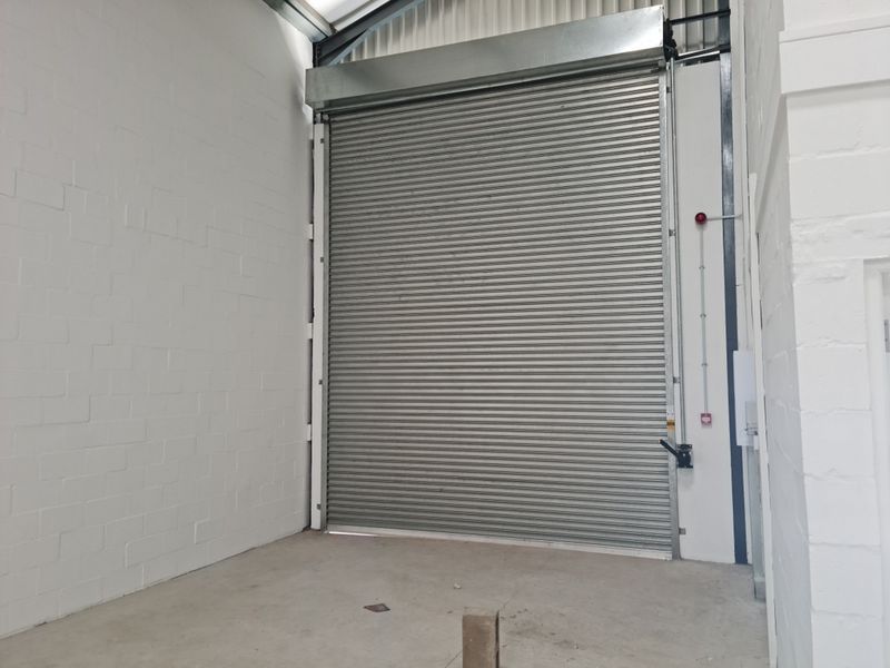 Brand New 484m2 Industrial Warehouse To Let in Firgrove , Somerset West. - Photo 8