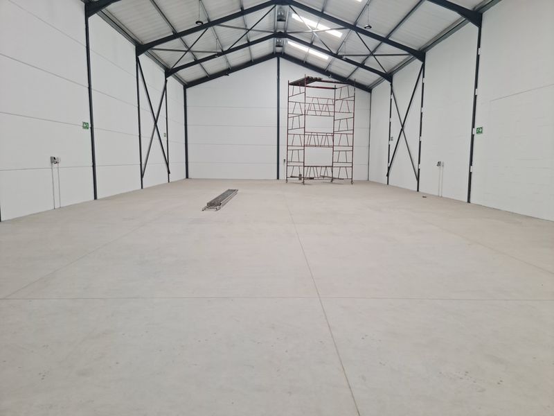 Brand New 484m2 Industrial Warehouse To Let in Firgrove , Somerset West. - Photo 4