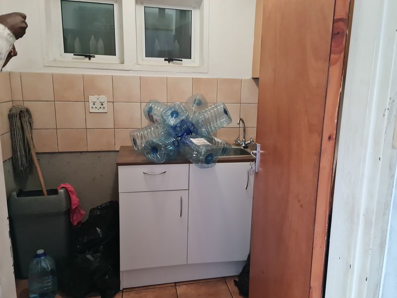 Warehouse To Let in Blackheath Industrial - 401m2 - Photo 5