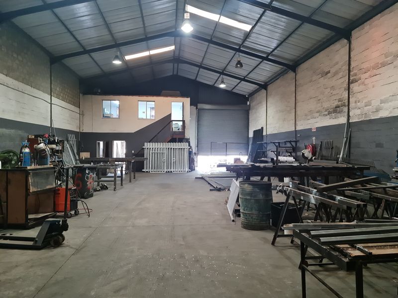 Warehouse To Let in Blackheath Industrial - 401m2 - Photo 9