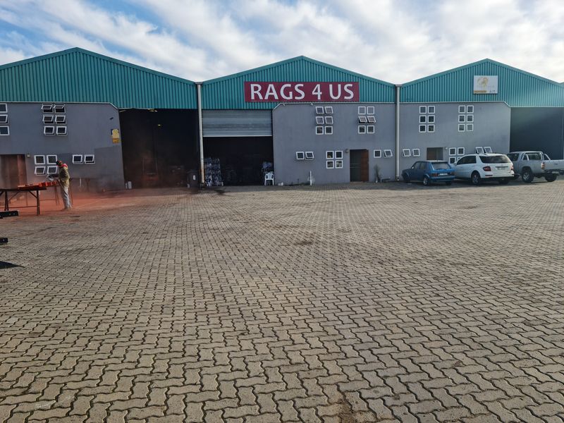 3000m2 Industrial Investment Property for sale in Blackheath. - Photo 6