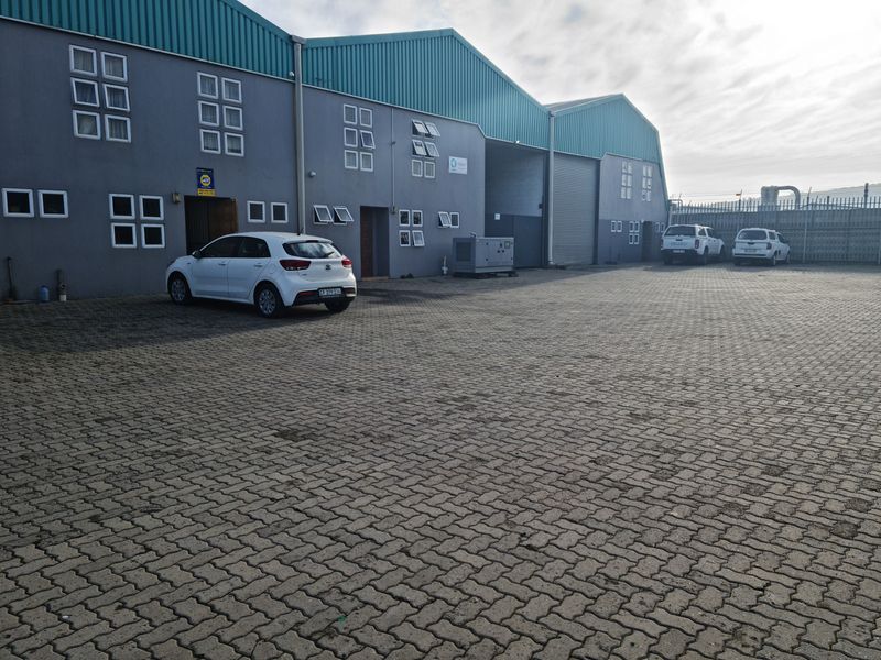 3000m2 Industrial Investment Property for sale in Blackheath. - Photo 3