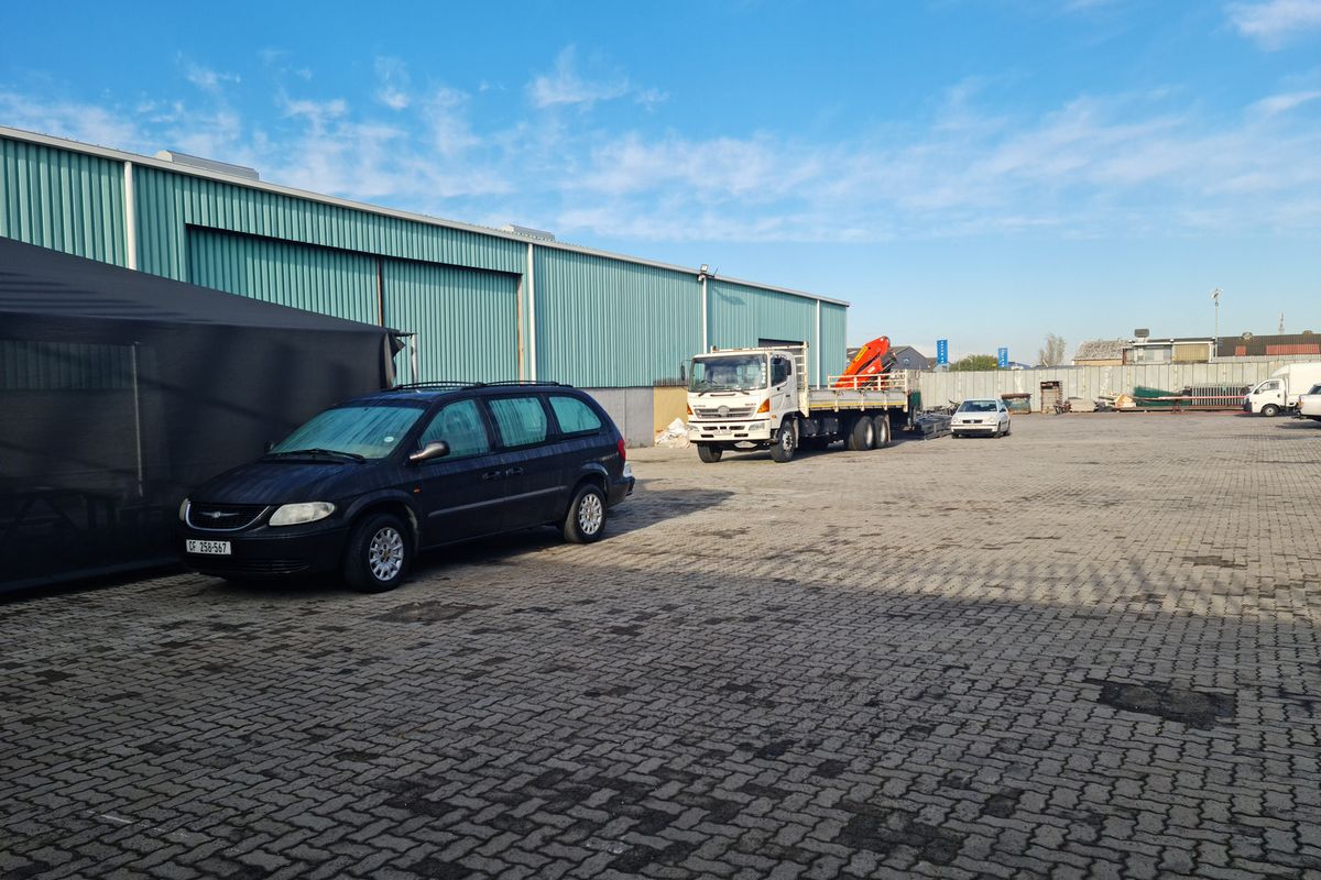 3000m2 Industrial Investment Property for sale in Blackheath. - Photo 5