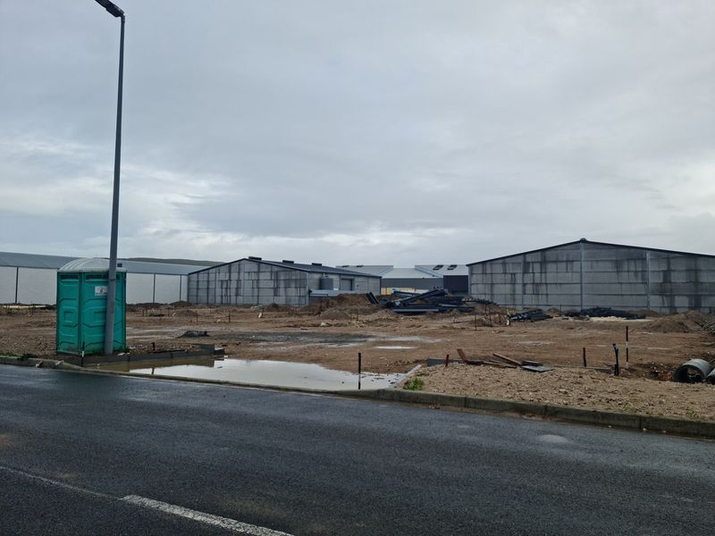 Brand New 768m2 Industrial Warehouse To Let in Firgrove , Somerset West. - Photo 9