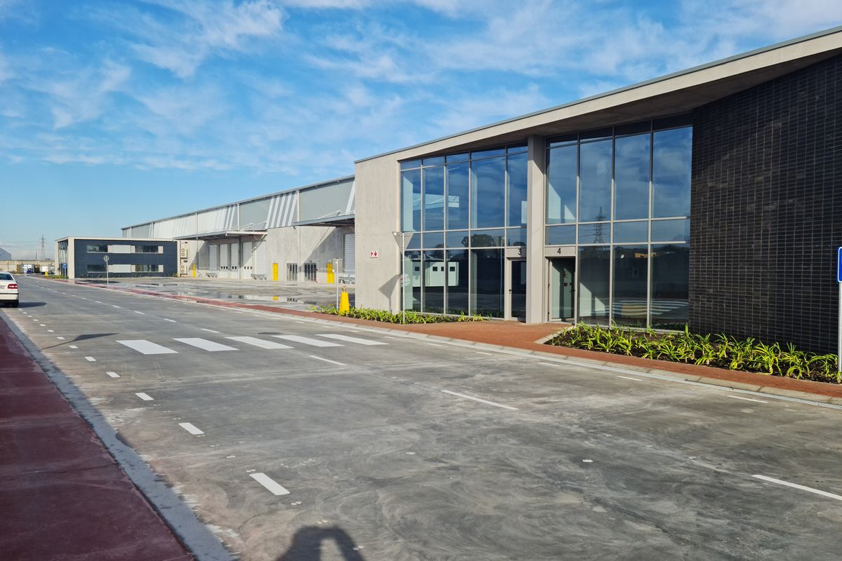 Warehouse TO LET in Blackheath - Brand new 3480m2 AAA Grade. - Photo 3