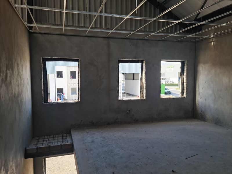 Brand New Modern 201m2 Industrial Warehouse To Let in Firgrove , Somerset West. - Photo 2