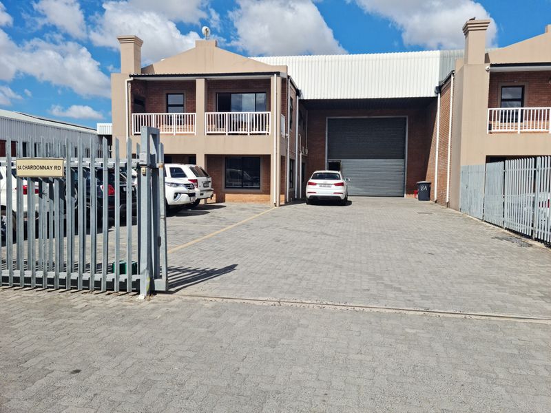 620m2 Warehouse with Yard To Let in Saxenburg Park 1. - Photo 2