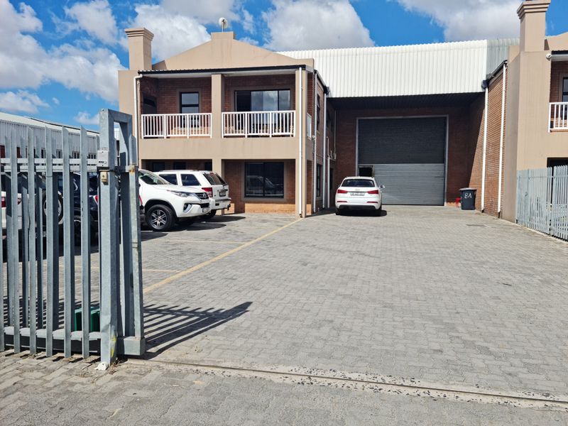 620m2 Warehouse with Yard To Let in Saxenburg Park 1. - Photo 4