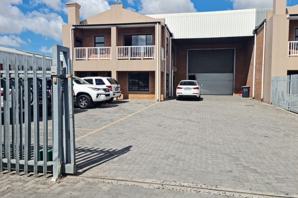 620m2 Warehouse with Yard To Let in Saxenburg Park 1. - Photo 4