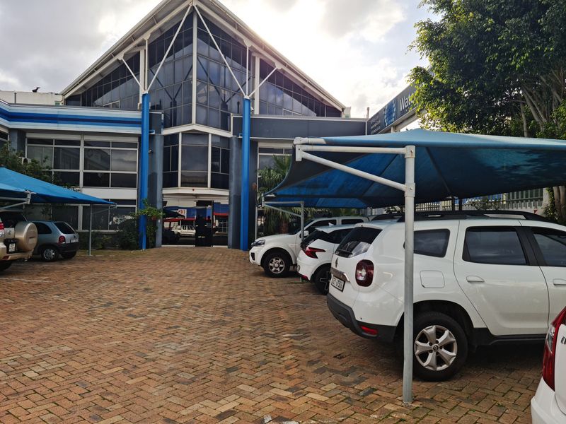 Warehouse with Big office space To Let - Gants Plaza, Strand - 2862m2 - Photo 3