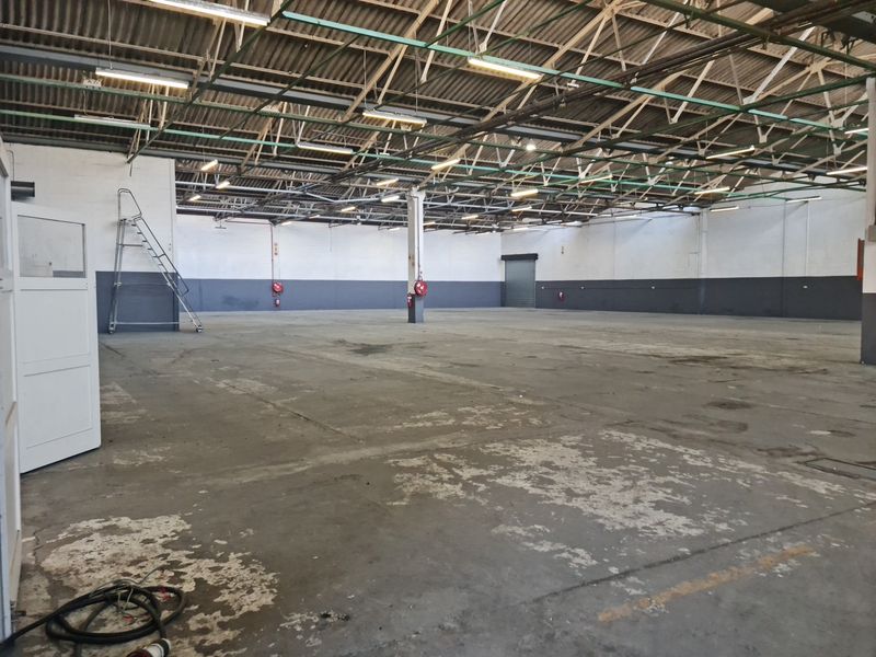 2075m2 Warehouse To Let  in Blackheath Industria. - Photo 10