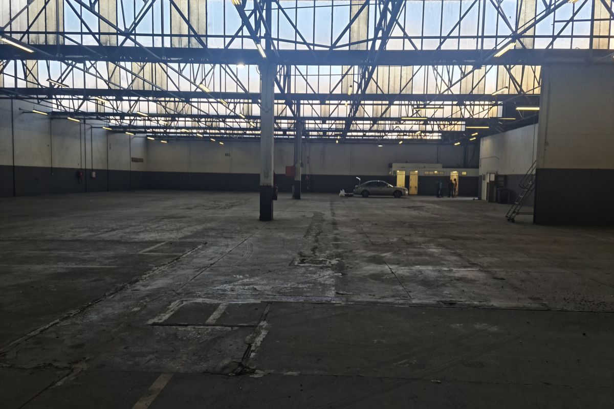 2075m2 Warehouse To Let  in Blackheath Industria. - Photo 5