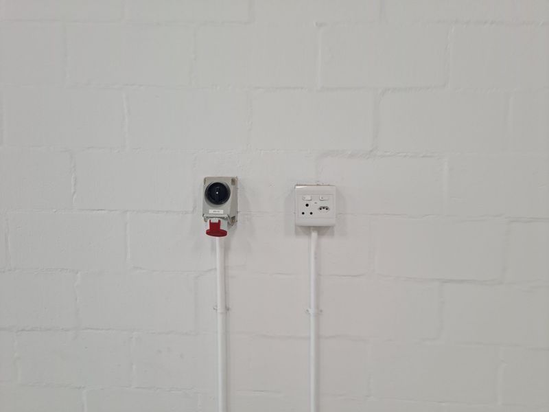 Modern Brand New 480m2 Industrial Warehouse To Let in Firgrove , Somerset West. - Photo 6