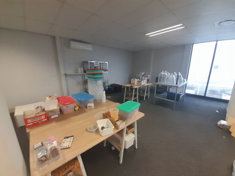 479m2 Industrial Factory Warehouse Unit To Let in Stikland @ R40 715.00  excluding VAT - Photo 9