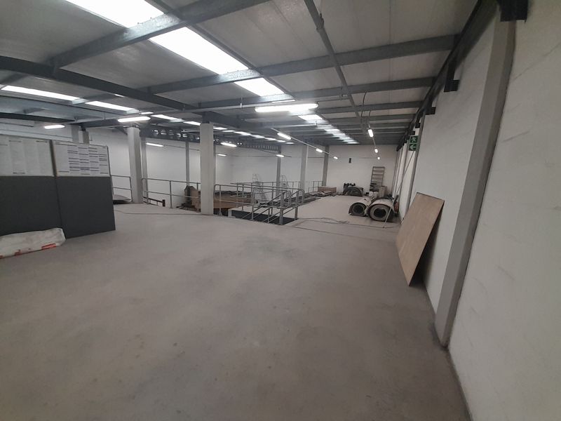 608m2 Industrial Unit To Let in Stikland @ R49 856.00 excluding VAT - Photo 4