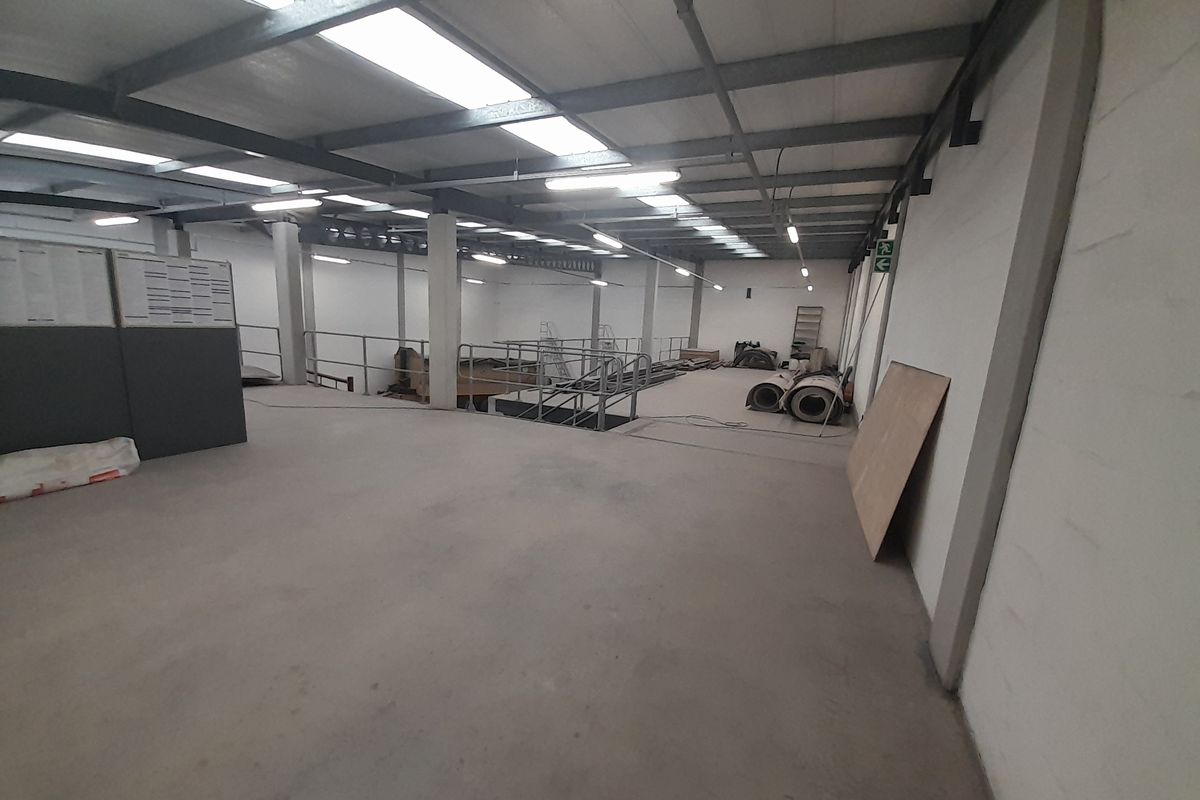 608m2 Industrial Unit To Let in Stikland @ R49 856.00 excluding VAT - Photo 4