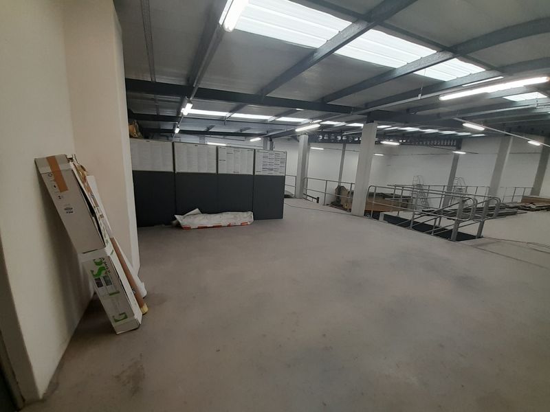 608m2 Industrial Unit To Let in Stikland @ R49 856.00 excluding VAT - Photo 5