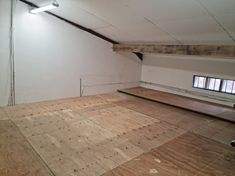 150m2 Storage / Industrial Unit  TO LET in Saxenburg Park, Blackheath. - Photo 7