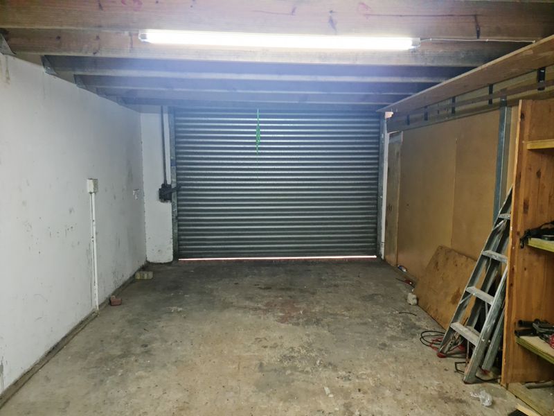 150m2 Storage / Industrial Unit  TO LET in Saxenburg Park, Blackheath. - Photo 5