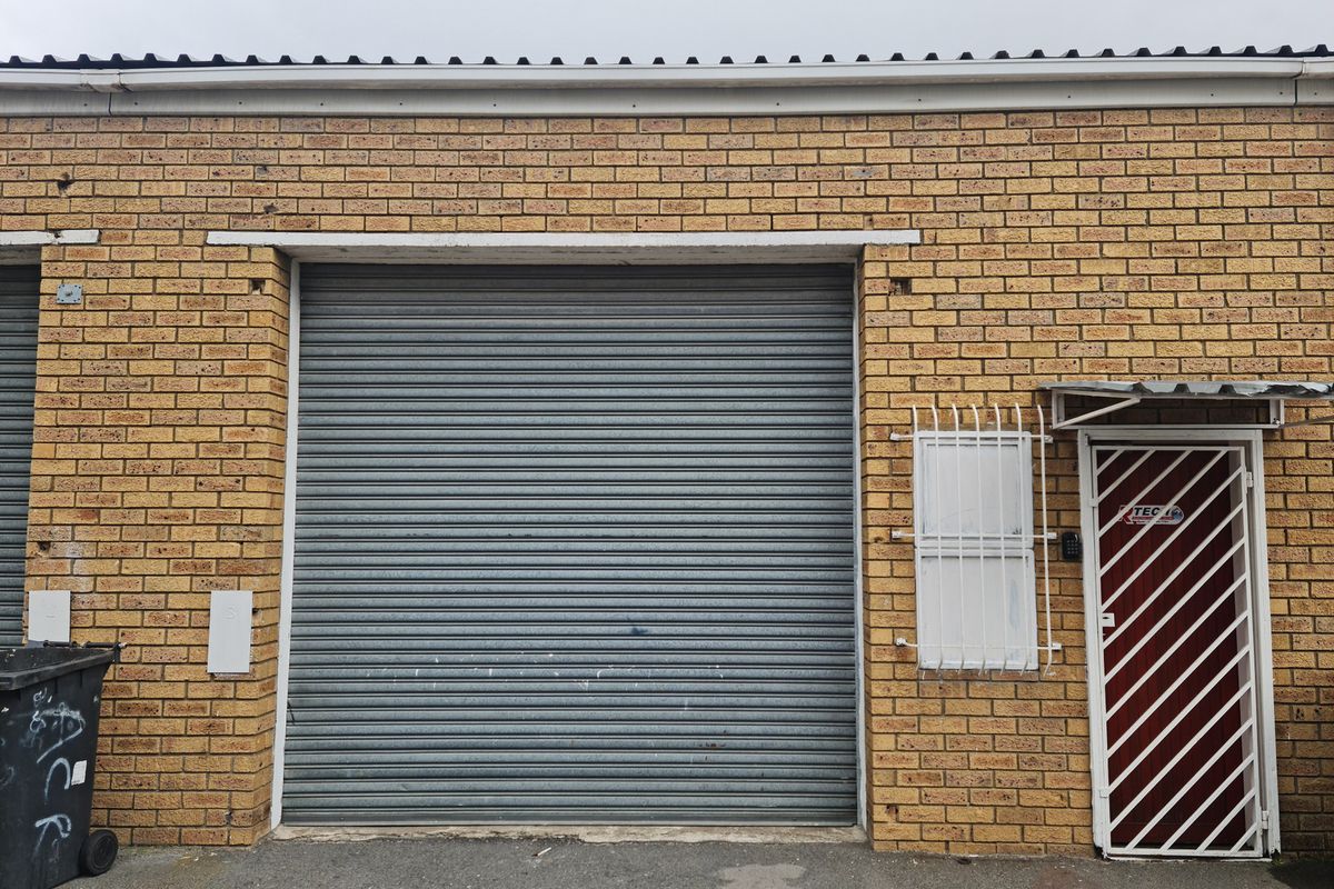 150m2 Storage / Industrial Unit  TO LET in Saxenburg Park, Blackheath. - Photo 3