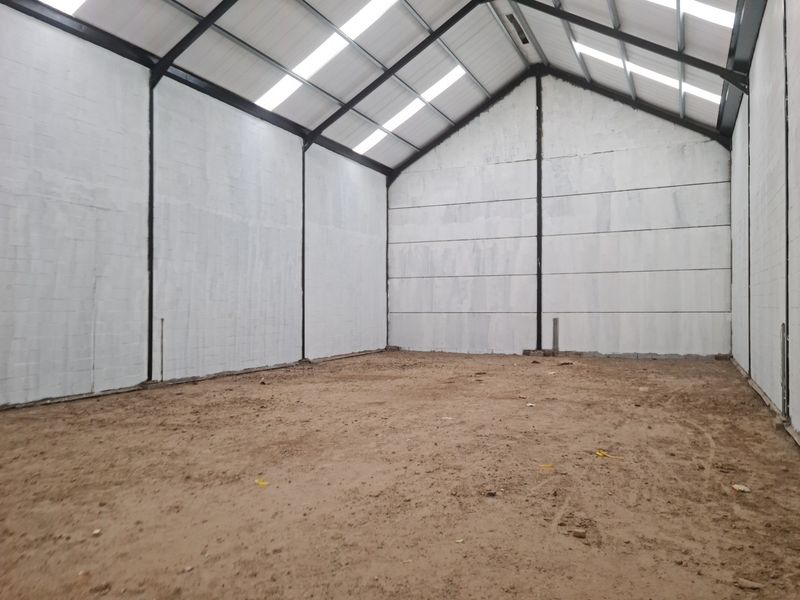 Brand New Modern 318m2 Industrial Warehouse To Let in Firgrove , Somerset West. - Photo 7