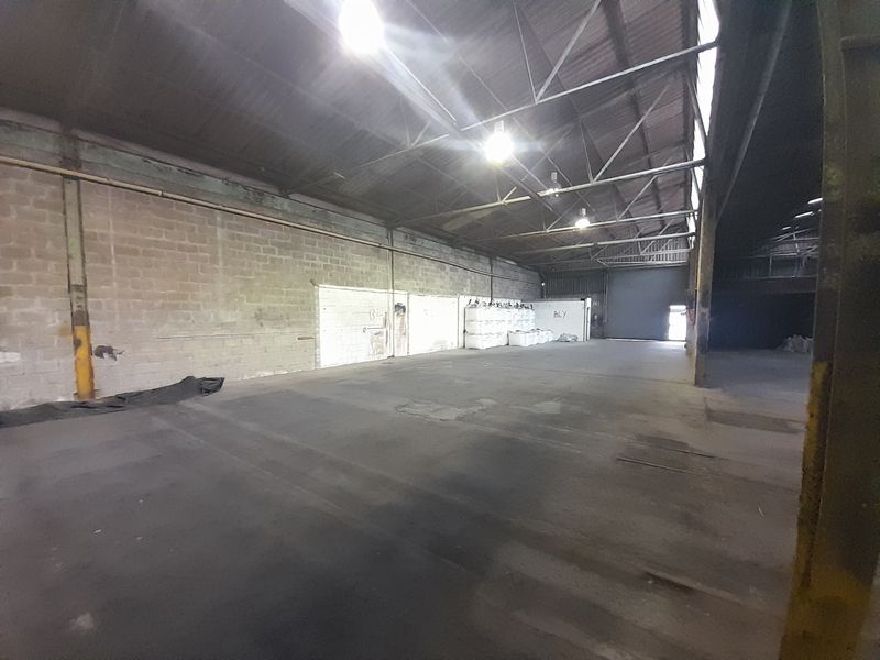 659m2 Industrial Factory Warehouse To Let in the Brackenfell @ R 39 540.00  excluding VAT - Photo 10