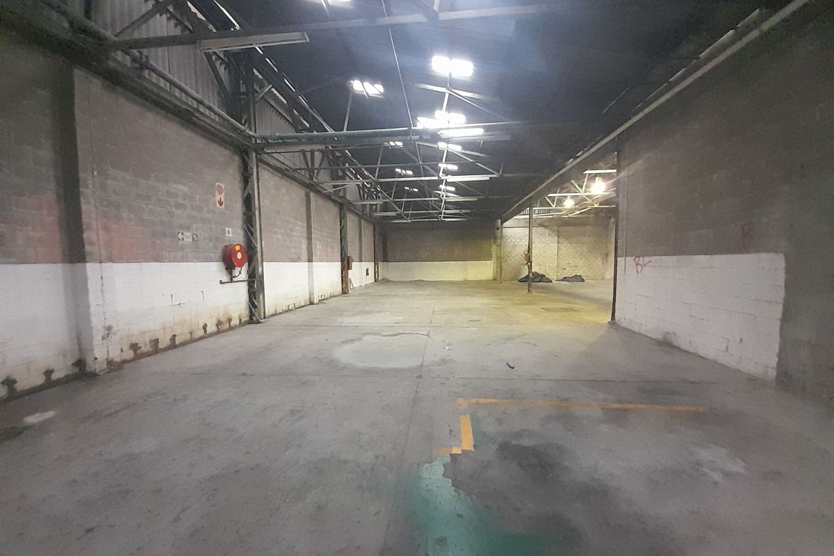 659m2 Industrial Factory Warehouse To Let in the Brackenfell @ R 39 540.00  excluding VAT - Photo 5