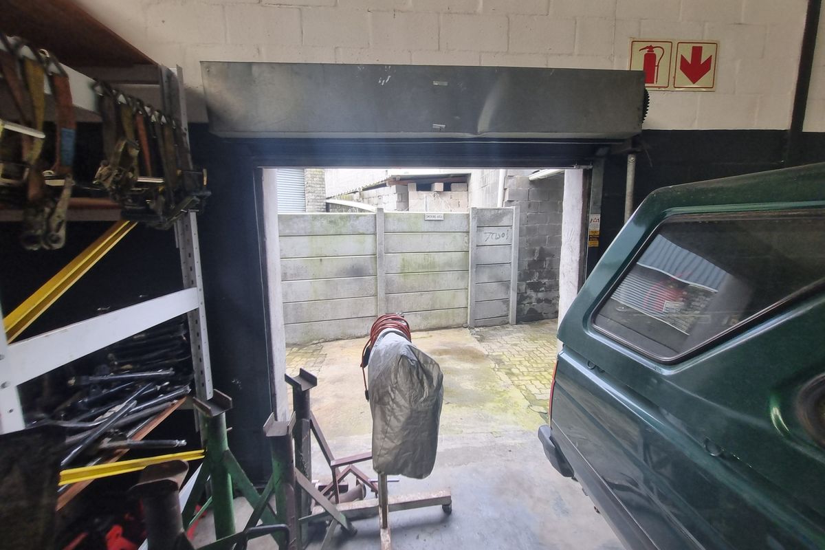 707m2 Industrial Warehouse To Let in Brackenfell @ R 45 955.00  excluding VAT - Photo 4