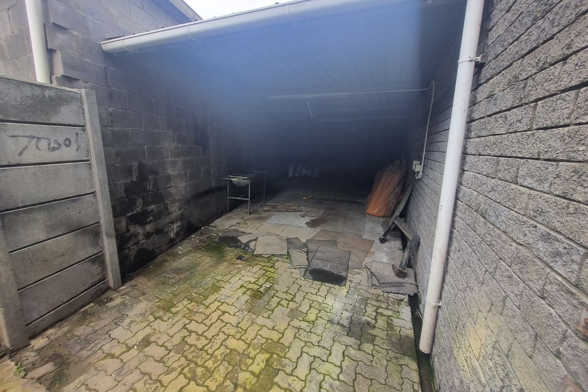 707m2 Industrial Warehouse To Let in Brackenfell @ R 45 955.00  excluding VAT - Photo 5