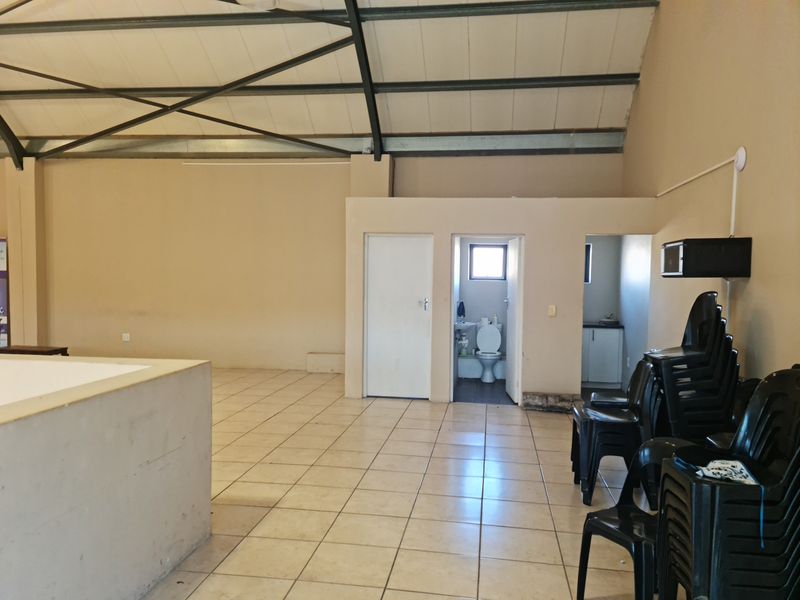 310m2 Commercial Industrial Warehouse - Double Storey - To Let in Saxenburg Park. - Photo 9