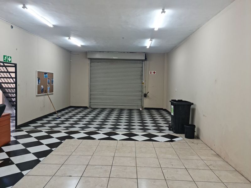 310m2 Commercial Industrial Warehouse - Double Storey - To Let in Saxenburg Park. - Photo 5