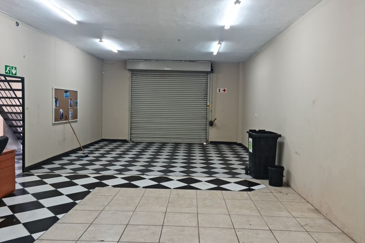 310m2 Commercial Industrial Warehouse - Double Storey - To Let in Saxenburg Park. - Photo 5