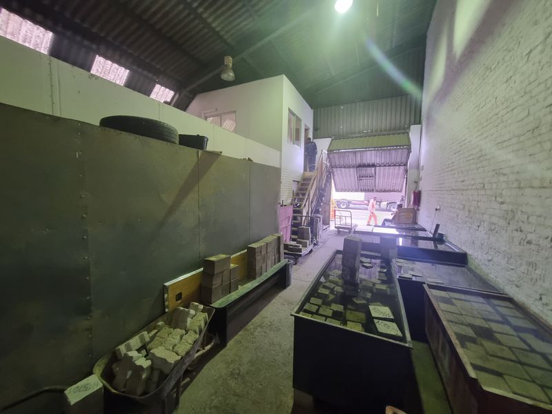 150m2 Industrial Warehouse To Let in Brackenfell Industrial @ R 11 000.00 excluding VAT - Photo 5