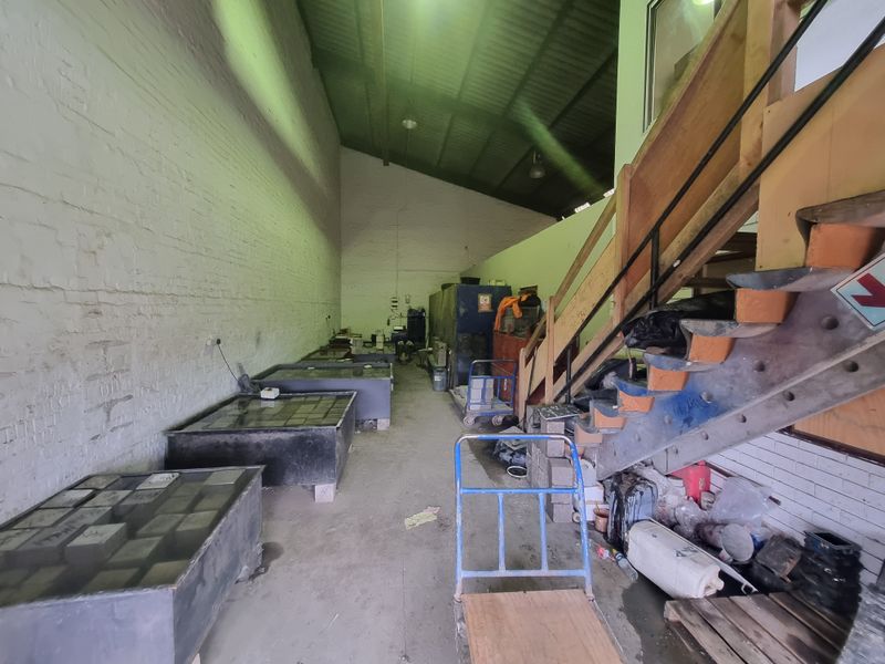 150m2 Industrial Warehouse To Let in Brackenfell Industrial @ R 11 000.00 excluding VAT - Photo 3