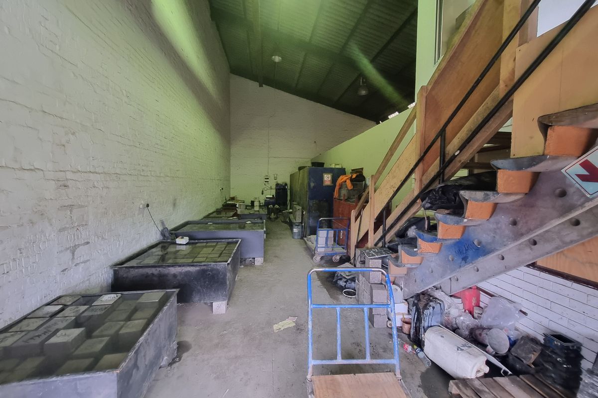 150m2 Industrial Warehouse To Let in Brackenfell Industrial @ R 11 000.00 excluding VAT - Photo 3