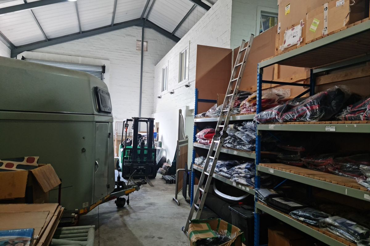 375m2 Industrial Warehouse To Let | For Rent in Asla Park, Strand. - Photo 4