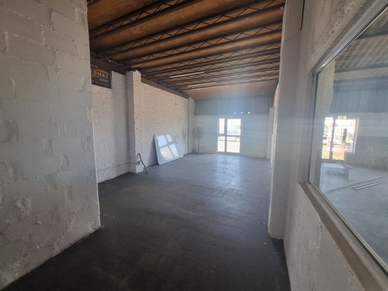 400m2 Industrial Warehouse To Let in Brackenfell Industrial@ R36 000.00 excluding VAT - Photo 10