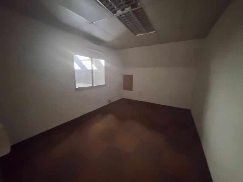 150m2 Industrial Factory Warehouse To Let in Brackenfell Industrial @ R 11 000.00 excluding VAT - Photo 10