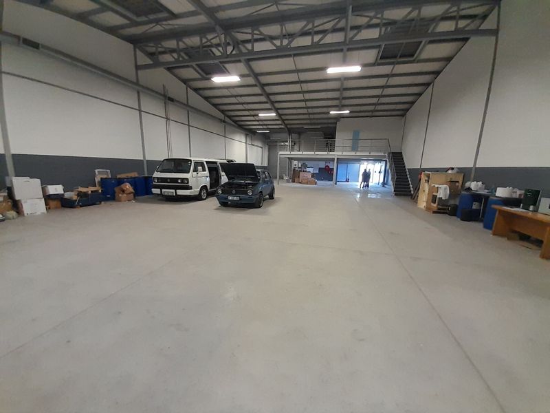 794m2 Industrial Warehouse To Let in the Brackengate Business Park @ R 75 430.00 excluding VAT - Photo 5