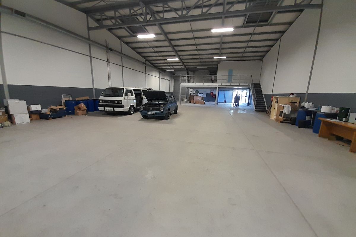 794m2 Industrial Warehouse To Let in the Brackengate Business Park @ R 75 430.00 excluding VAT - Photo 5