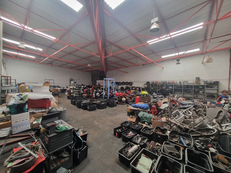 430m2 Industrial Factory Warehouse To Let in Brackenfell @ R 29 500.00  excluding VAT - Photo 6