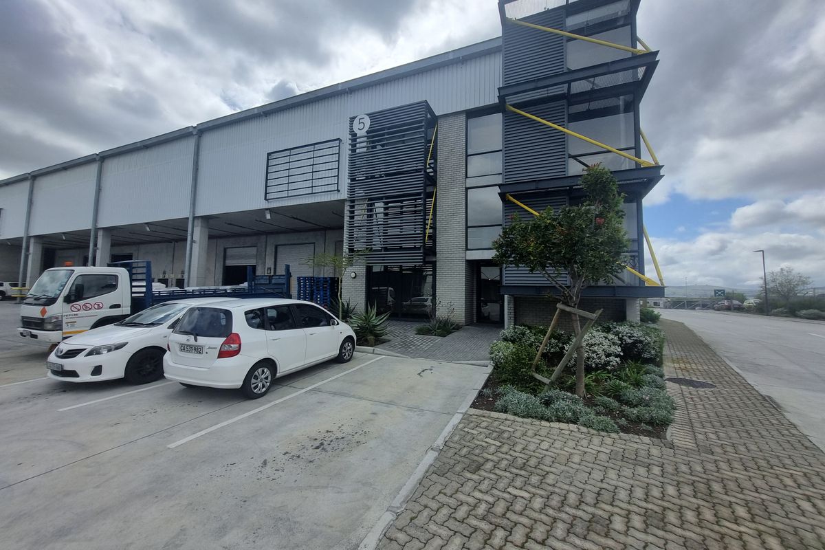 3 296m2 Industrial Warehouse To Let in Bellville South Industria @ R 296 640.00 excluding VAT - Photo 3