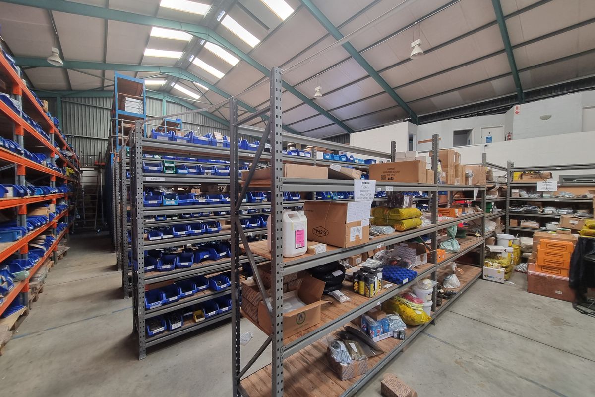 1000m2 Warehouse To Let in Stikland@ R 70 000.00 excluding VAT - Photo 5