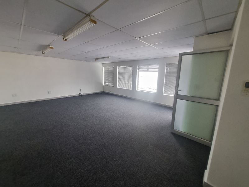 340m2 Industrial Factory Warehouse To Let in Brackenfell Industrial @ R27 200.00 excluding VAT - Photo 9