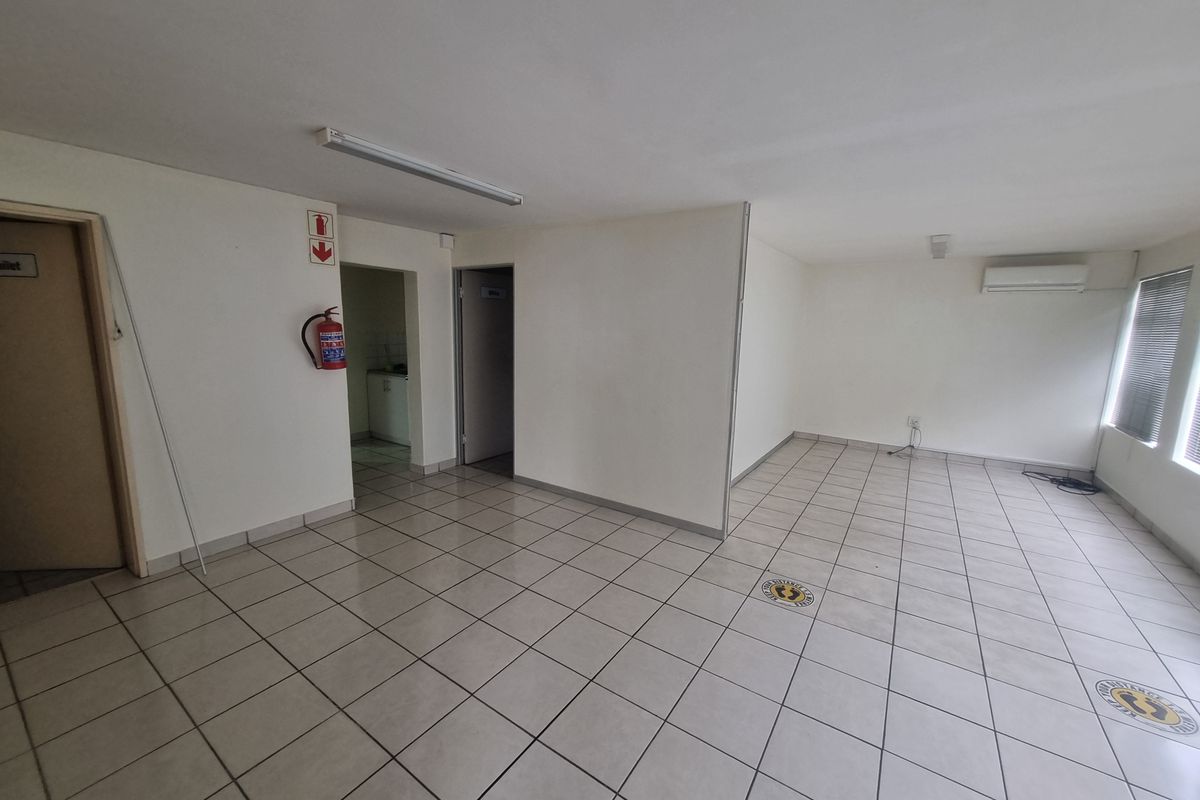 340m2 Industrial Factory Warehouse To Let in Brackenfell Industrial @ R27 200.00 excluding VAT - Photo 5