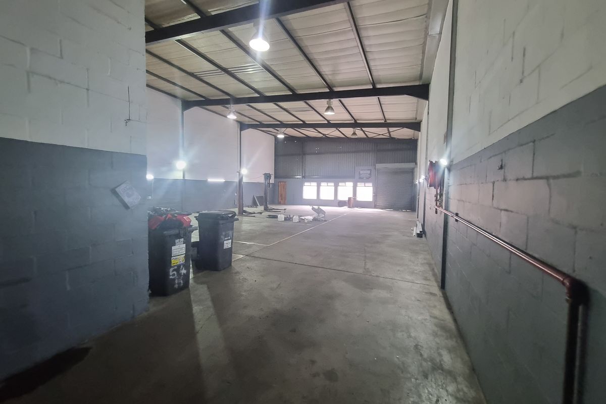 340m2 Industrial Factory Warehouse To Let in Brackenfell Industrial @ R27 200.00 excluding VAT - Photo 4